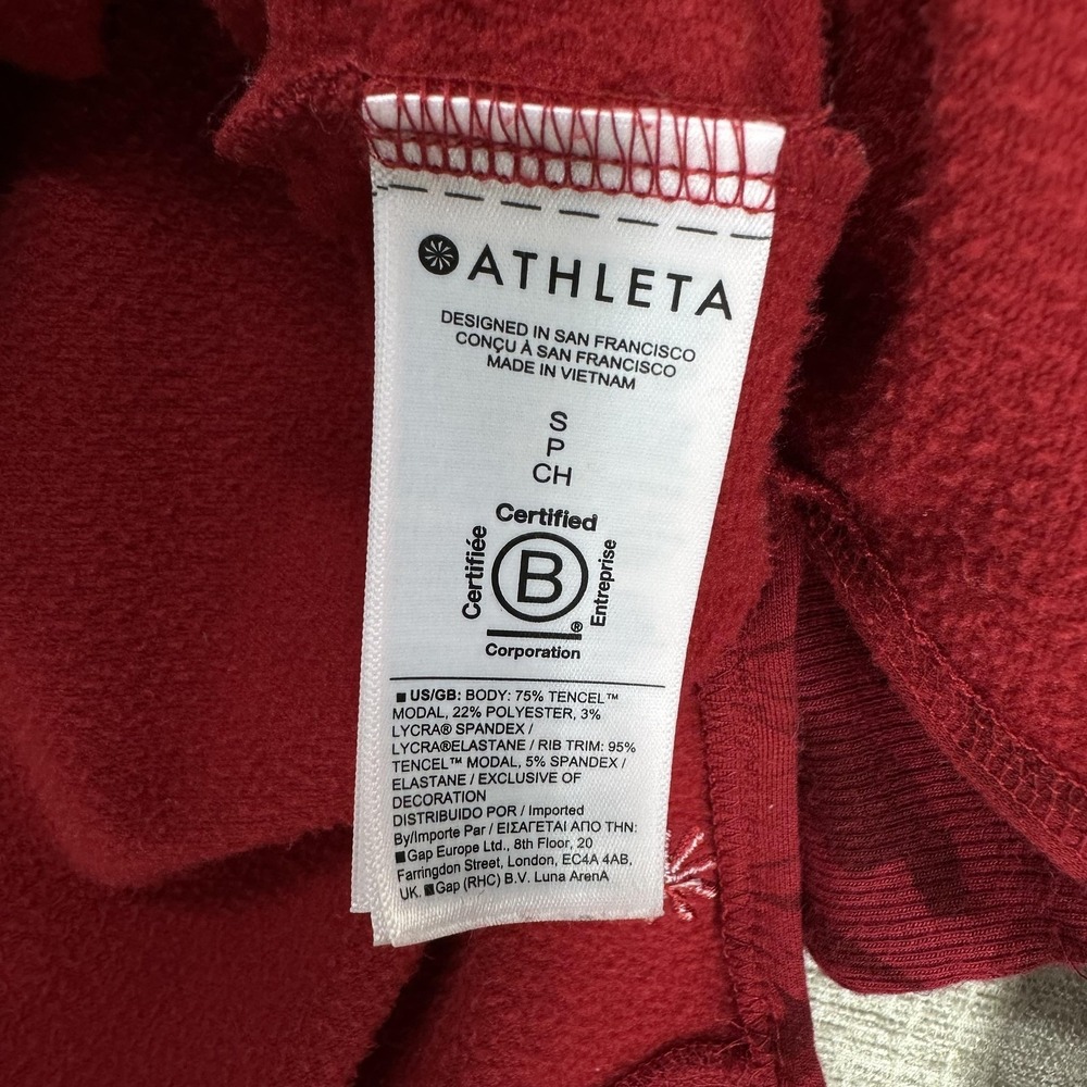 Athleta Sweatshirt Womens Small Red Paisley V Neck Fleece Stretch Pullover Gym - Picture 7 of 12
